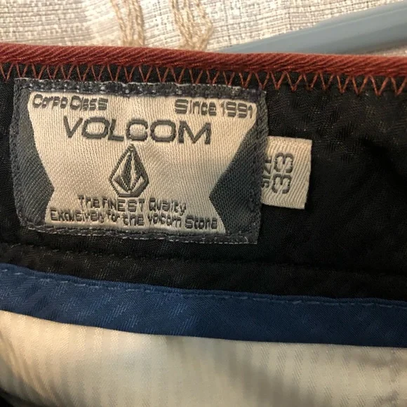 Mens Volcom Shorts Waist Size 33 (32 fit) - Picture 4 of 6